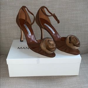Brand New Manolo Blahnik Suede Shoes 38.5